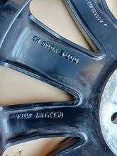 Laden Sie das Bild in den Galerie-Viewer, 1x Alufelge 18 Zoll 8.0&quot; 5x108 42ET 31471312 Volvo S60 V60 Rim Wheel