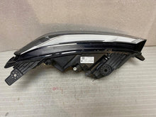 Laden Sie das Bild in den Galerie-Viewer, Frontscheinwerfer Dacia Sandero Jogger 260602561R LED Links Headlight SCH6850662246gz