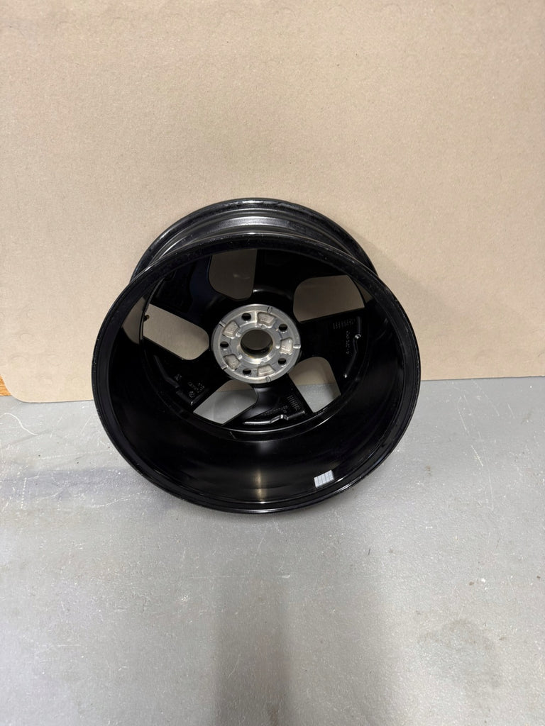 1x Alufelge 17 Zoll 7.5" 5x112 51ET Glanz Schwarz 5H0601025AP VW Golf Viii FEL2305612606ia
