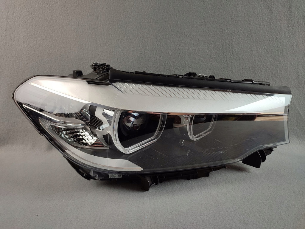 Frontscheinwerfer BMW 5 G31 G30 8499112-04 LED Rechts Scheinwerfer Headlight
