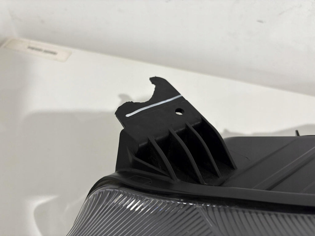 Frontscheinwerfer Ford Focus MX7B-13E015-CD LED Ein Stück (Rechts oder Links) SCH3214889571jv