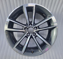 Laden Sie das Bild in den Galerie-Viewer, 1x Alufelge 18 Zoll 7.5&quot; 5x100 37,5ET Glanz Silber 8X0071498C Audi A1 Mg