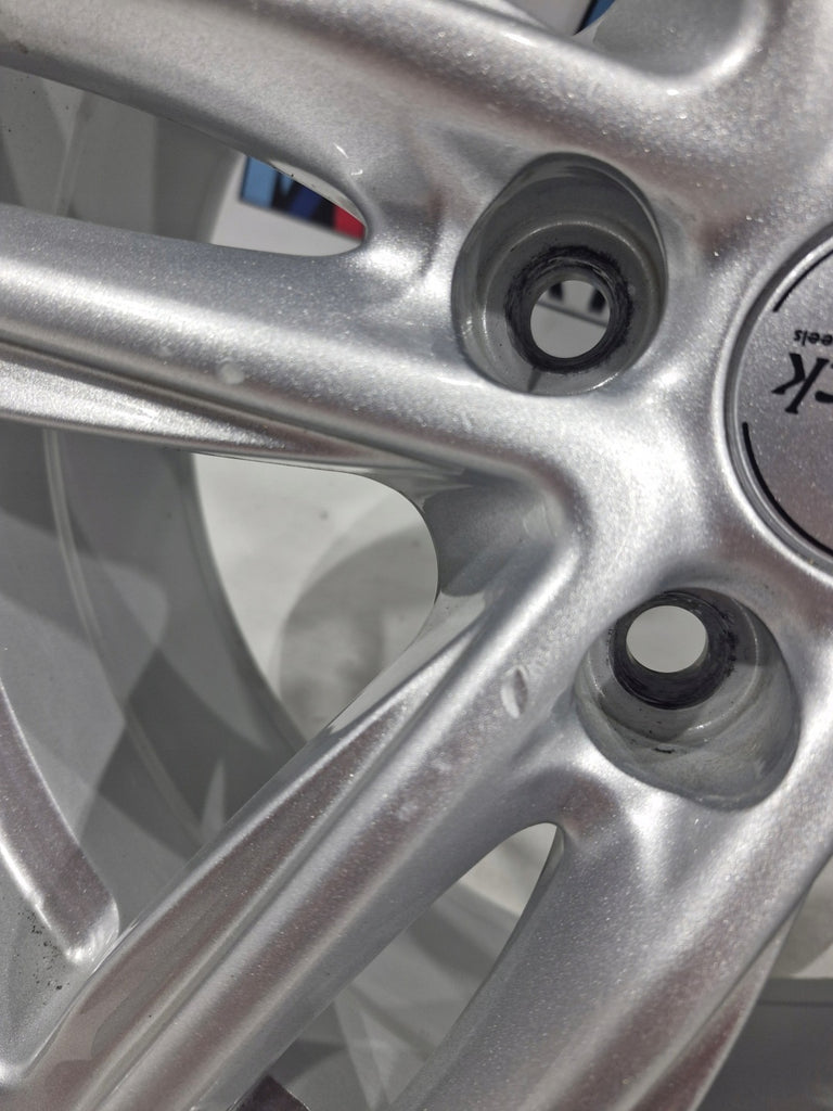 1x Alufelge 17 Zoll 7.0" 5x112 49ET Glanz Silber KBA49465 BMW 1 Rim Wheel FEL6083379082ht