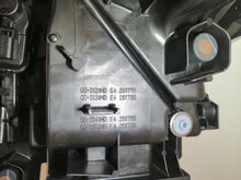 Laden Sie das Bild in den Galerie-Viewer, Frontscheinwerfer Toyota Yaris Cross OD-312 Full LED Rechts Headlight SCH2045760880zl