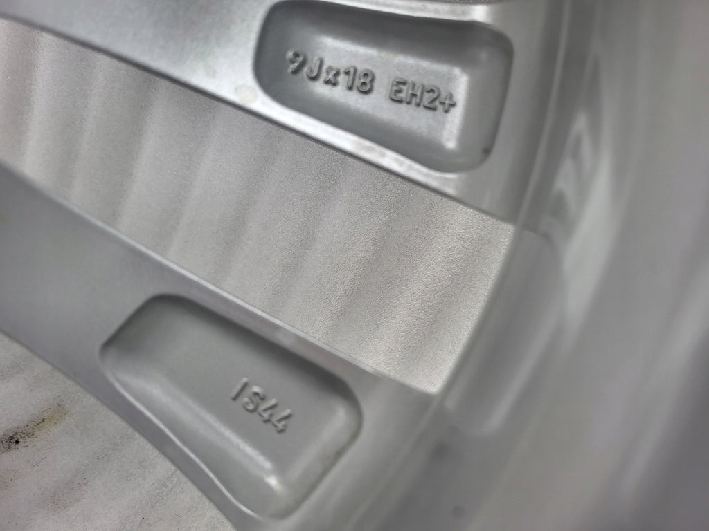 1x Alufelge 18 Zoll 9.0" 5x120 44ET Glanz Silber 6868498 BMW 5 F11 F10 F12 F13 FEL2068296919od