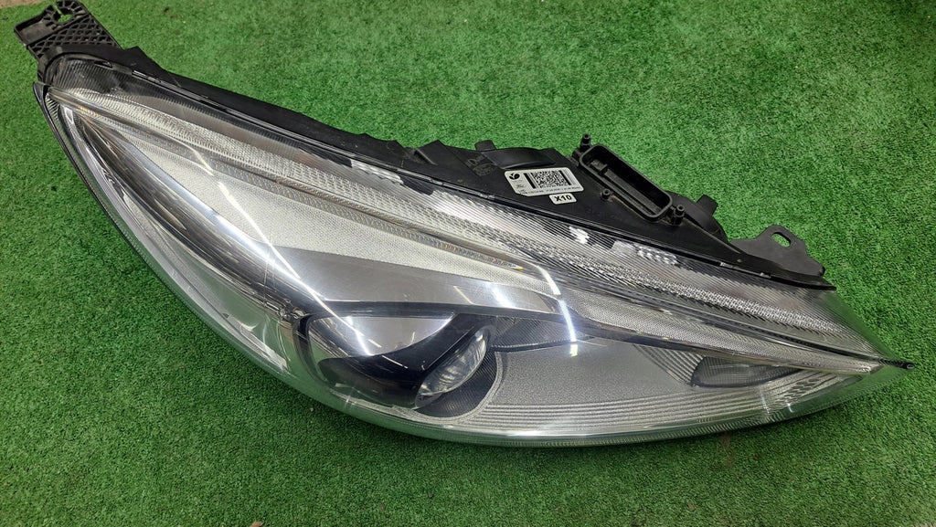 Frontscheinwerfer Ford Focus F1EB-13D154-AD Xenon Rechts Scheinwerfer Headlight