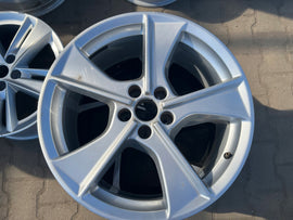 1x Alufelge 19 Zoll 8.5