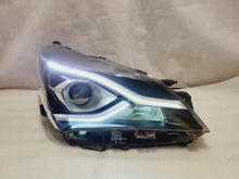 Load image into Gallery viewer, Frontscheinwerfer Toyota Yaris LED Rechts Scheinwerfer Headlight