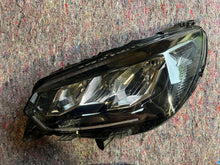 Load image into Gallery viewer, Frontscheinwerfer Peugeot 2008 208 II LED Links Scheinwerfer Headlight