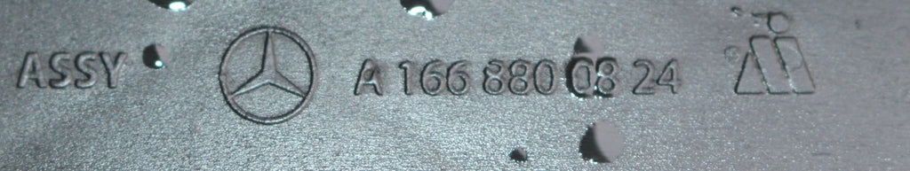 Rückleuchte Mercedes-Benz A1668800824 A1668842222 A1668200756 A2040065501 Rechts