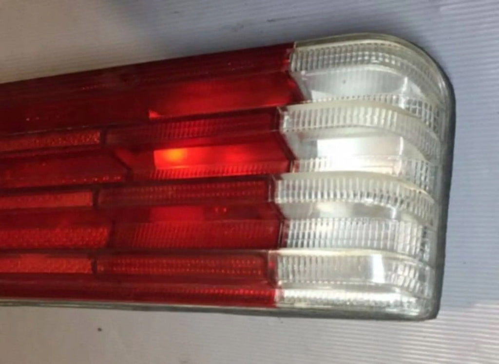 Rückleuchte Mercedes-Benz W116 1168200964 Links Rearlight