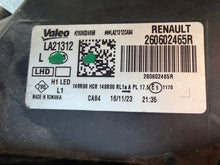 Laden Sie das Bild in den Galerie-Viewer, Frontscheinwerfer Dacia Duster 260602465R Links Scheinwerfer Headlight SCH9499769843ro