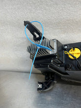 Load image into Gallery viewer, Frontscheinwerfer Dacia Spring 266052417R Links Scheinwerfer Headlight SCH2755300096zt