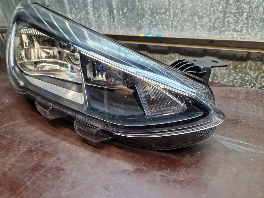 Frontscheinwerfer Ford Focus MX7B-13E014-CC LED Rechts Scheinwerfer Headlight