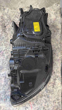 Laden Sie das Bild in den Galerie-Viewer, Frontscheinwerfer Porsche Cayman 981 98163113206 Rechts Scheinwerfer Headlight SCH9518570247ks