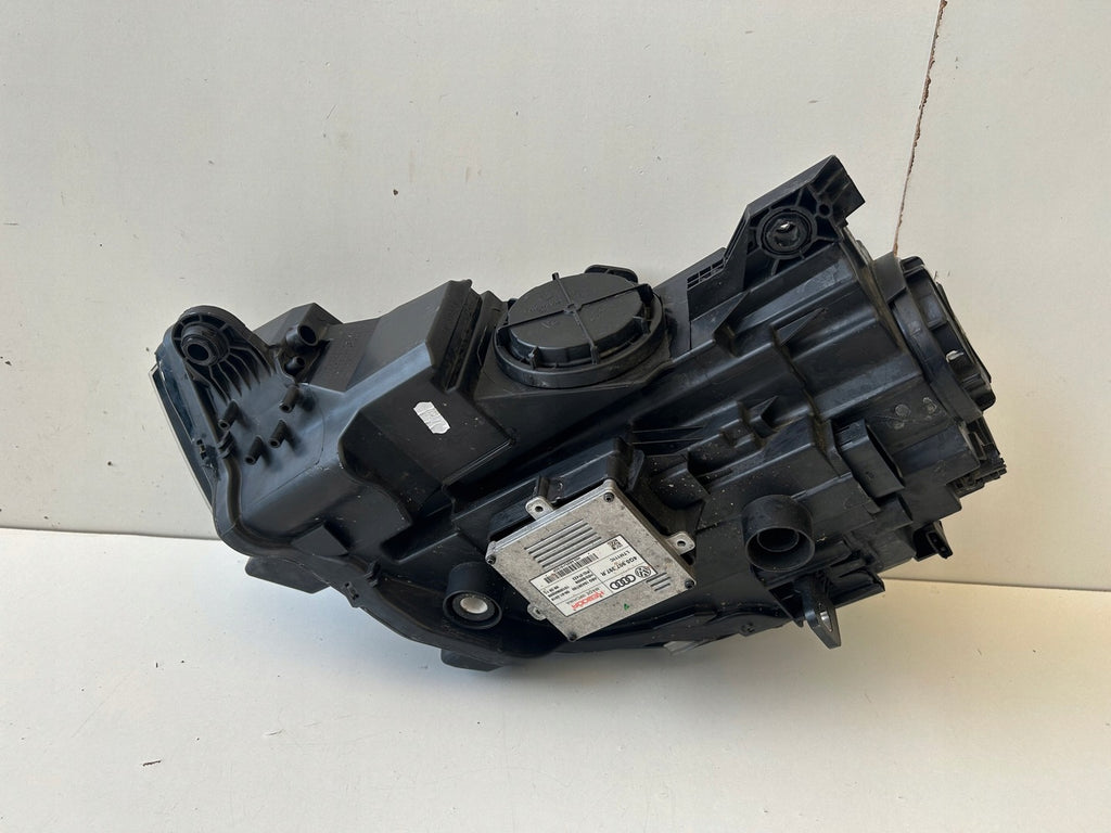 Frontscheinwerfer Audi A3 8V0941006E 90104557 Xenon Rechts oder Links