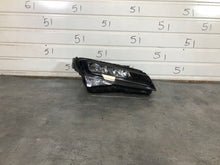 Laden Sie das Bild in den Galerie-Viewer, Frontscheinwerfer Skoda Superb III 3V1941016C LED Rechts Scheinwerfer Headlight