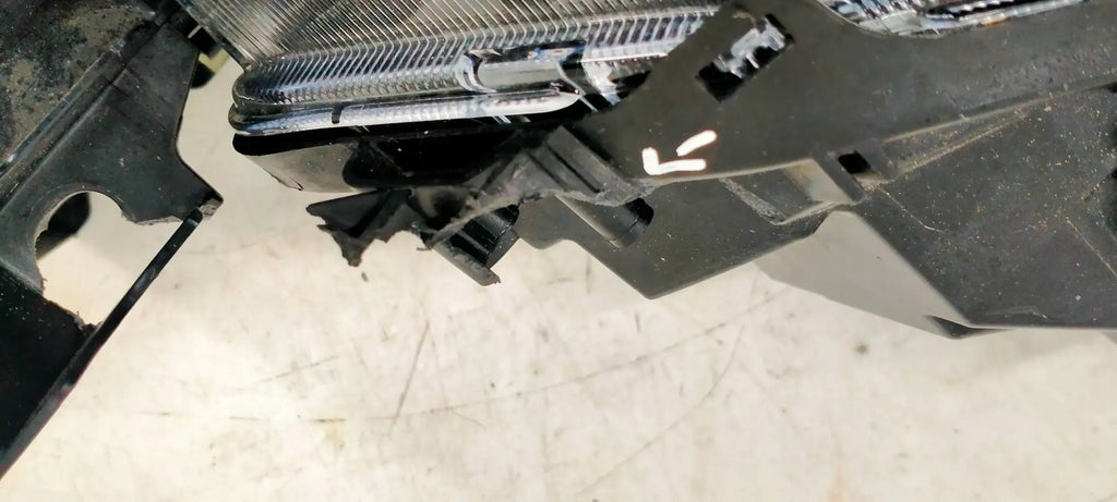 Frontscheinwerfer Seat Ibiza 6F1941008H Rechts Scheinwerfer Headlight