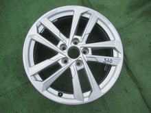 Load image into Gallery viewer, 1x Alufelge 17 Zoll 6.5&quot; 5x112 43ET Glanz Silber 8Y0601025L Audi A3 Rim Wheel