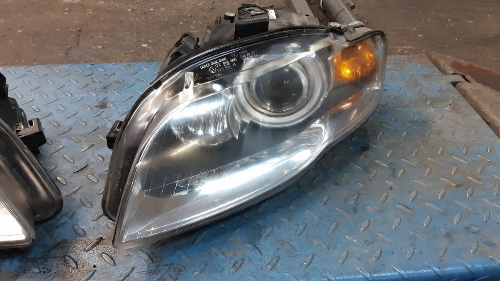 Frontscheinwerfer Audi 8E0941029AS 8E0941030AS Ein Stück (Rechts oder Links)