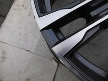 Laden Sie das Bild in den Galerie-Viewer, 1x Alufelge 18 Zoll 8.0" 5x120 57ET Glanz Schwarz 8092352 BMW 1 F40 Rim Wheel FEL5470309026gl