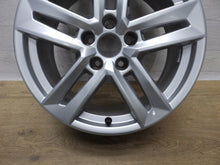 Load image into Gallery viewer, 1x Alufelge 17 Zoll 7.0&quot; 5x112 42ET Silber 8W0601025P Audi A4 B9 Rim Wheel