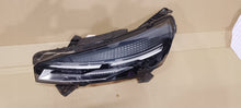 Laden Sie das Bild in den Galerie-Viewer, Frontscheinwerfer Renault Clio I V 148R006600 148R006597 148R006599 Links SCH5211586766cl