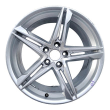 Laden Sie das Bild in den Galerie-Viewer, 1x Alufelge 18 Zoll 8.5&quot; 5x112 29ET Glanz Silber 8W0601025 Audi Rim Wheel