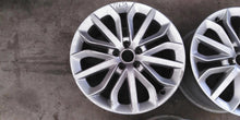 Laden Sie das Bild in den Galerie-Viewer, 1x Alufelge 19 Zoll 8.5&quot; 5x112 45ET 4G0601025BG Audi A6 Rim Wheel