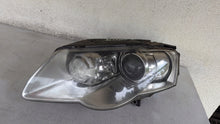 Load image into Gallery viewer, Frontscheinwerfer VW Passat 3C0941751G Xenon Links Scheinwerfer Headlight