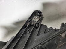 Laden Sie das Bild in den Galerie-Viewer, Frontscheinwerfer Mercedes-Benz W246 A2468207161 Xenon Links Headlight SCH2495277762xj