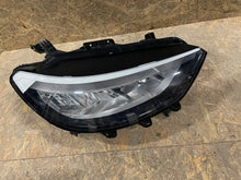 Load image into Gallery viewer, Frontscheinwerfer VW 10B941006A LED Rechts Scheinwerfer Headlight SCH7385430137sz