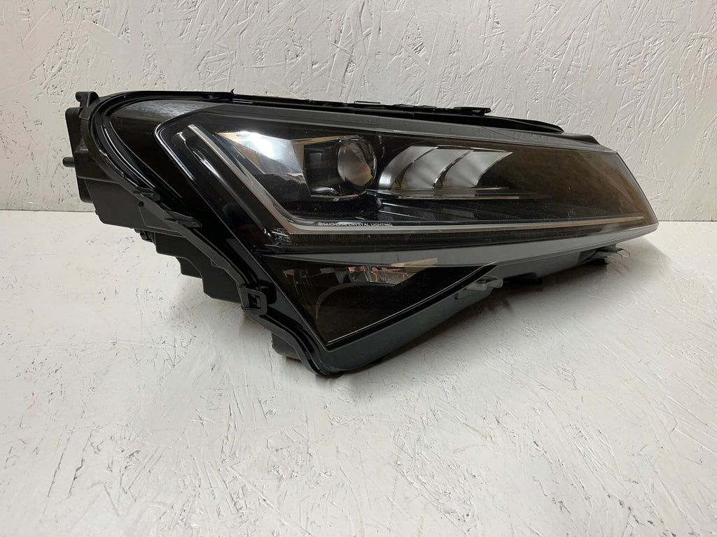 Frontscheinwerfer Skoda Superb III 3V1941016D LED Rechts Scheinwerfer Headlight