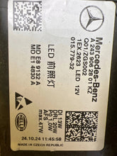 Laden Sie das Bild in den Galerie-Viewer, Frontscheinwerfer Mercedes-Benz Eqa Eqb A2439062801 LED Rechts Headlight SCH8372238187av