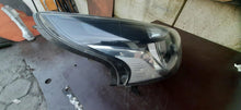 Load image into Gallery viewer, Frontscheinwerfer Renault Trafic III 260109424R Rechts Scheinwerfer Headlight SCH2722870365rh