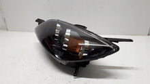 Laden Sie das Bild in den Galerie-Viewer, Frontscheinwerfer Mazda 3 Bk Links Scheinwerfer Headlight