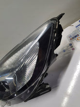 Load image into Gallery viewer, Frontscheinwerfer Opel Zafira C LED Ein Stück (Rechts oder Links) Headlight