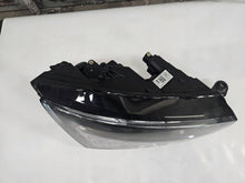 Laden Sie das Bild in den Galerie-Viewer, Frontscheinwerfer Skoda Scala 2807720210 Rechts Scheinwerfer Headlight SCH4207570512is