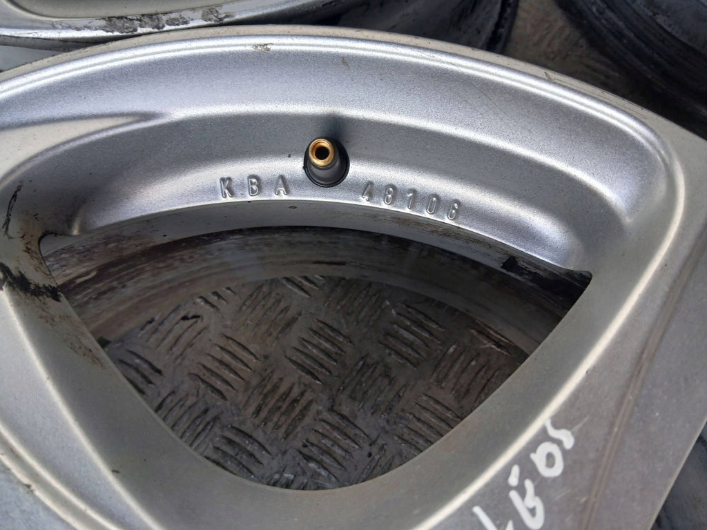 4x Alufelge 18 Zoll 5x114.3 35ET KBA48106 Renault Koleos I Rim Wheel FEL6049354889uu