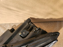 Laden Sie das Bild in den Galerie-Viewer, Frontscheinwerfer Seat Tarraco 5FJ941007J Full LED Links Scheinwerfer Headlight