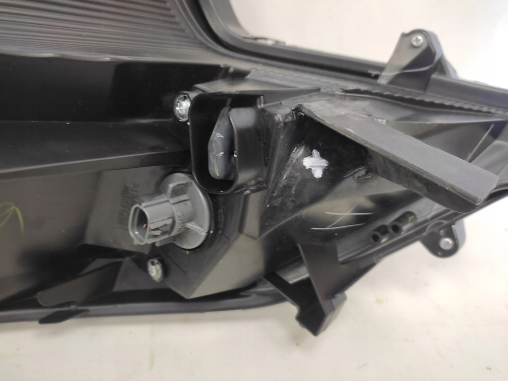 Frontscheinwerfer Mitsubishi Space Star Rechts Scheinwerfer Headlight SCH6861186400qh