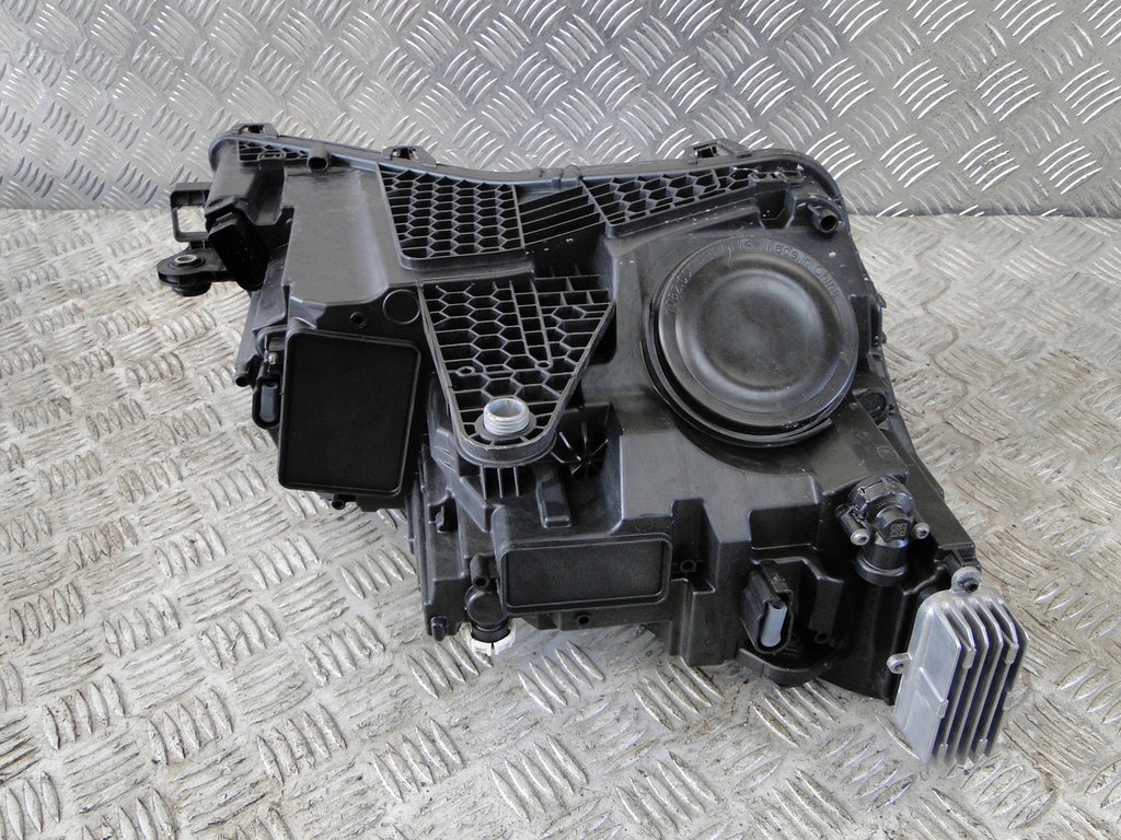 Frontscheinwerfer Skoda Superb III 3V1941015C LED Ein Stück (Rechts oder Links)