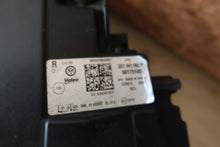 Laden Sie das Bild in den Galerie-Viewer, Frontscheinwerfer VW Passat B8 3G1941082P LED Rechts Scheinwerfer Headlight