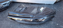 Laden Sie das Bild in den Galerie-Viewer, Frontscheinwerfer Alfa Romeo 505643940 505643990 LED Ein Satz Headlight SCH2473922569wt