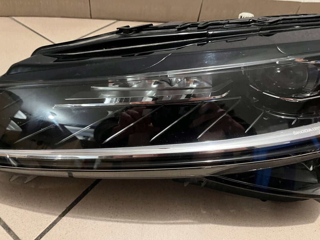 Frontscheinwerfer Skoda Superb III 3V1941015D Full LED Links Headlight SCH3802589122hb
