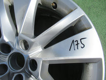 Laden Sie das Bild in den Galerie-Viewer, 1x Alufelge 18 Zoll 7.0&quot; 5x112 43ET Silber 565601025 Skoda Kodiaq Rim Wheel