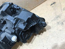 Laden Sie das Bild in den Galerie-Viewer, Frontscheinwerfer Skoda Enyaq 5LB941015 Full LED Links Scheinwerfer Headlight