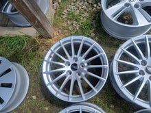 Laden Sie das Bild in den Galerie-Viewer, 4x Alufelge 17 Zoll 7.5" 5x112 29ET Glanz Silber 8W0601025E Audi Allroad FEL3232247530jj