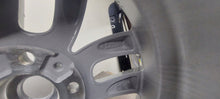Laden Sie das Bild in den Galerie-Viewer, 1x Alufelge 17 Zoll 7.0&quot; 5x120 50ET Silber 9803723 Mini Countryman R60 R61