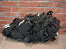 Laden Sie das Bild in den Galerie-Viewer, Frontscheinwerfer Mercedes-Benz W176 A1768204361KZ LED Rechts Headlight SCH3910975117mm